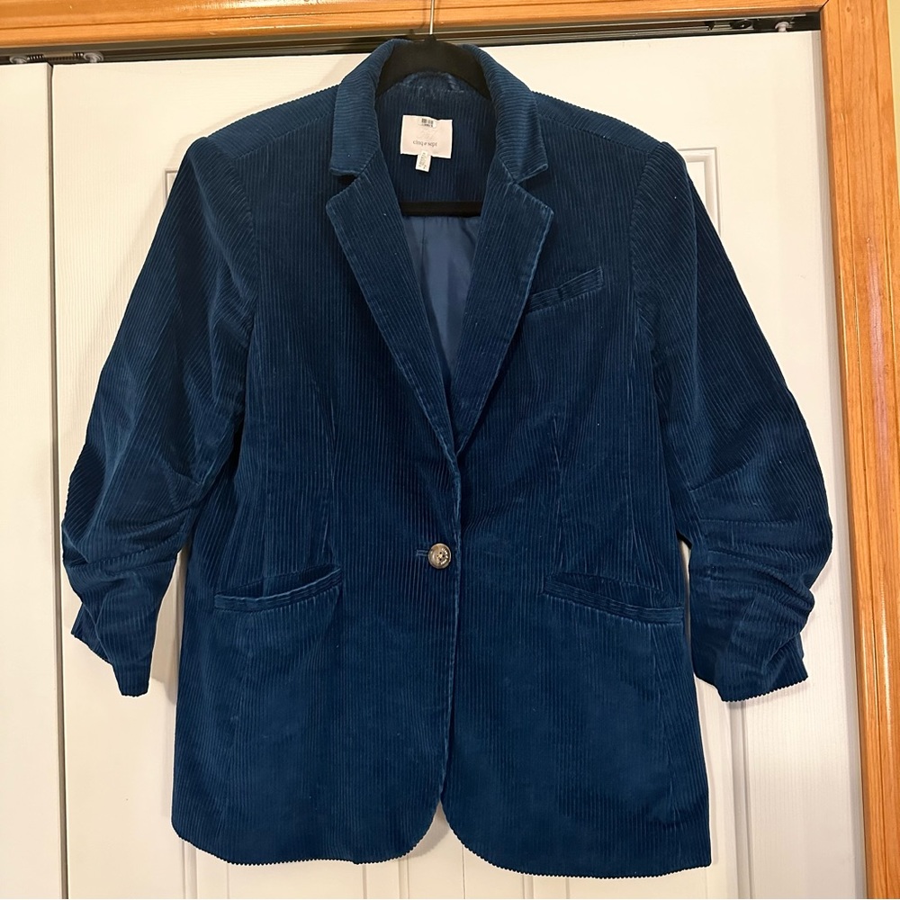 Navy Blue Textured Blazer with Ruched Sleeves